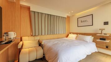 Superior Apartment | Down comforters, individually decorated, individually furnished