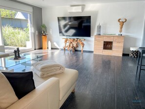 TV, peis og stereoanlegg