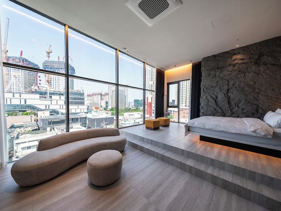 AU VIP, City View | Premium bedding, down duvets, free minibar, desk