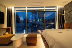 Deluxe, City View | Hochwertige Bettwaren, Daunenbettdecken, kostenlose Minibar