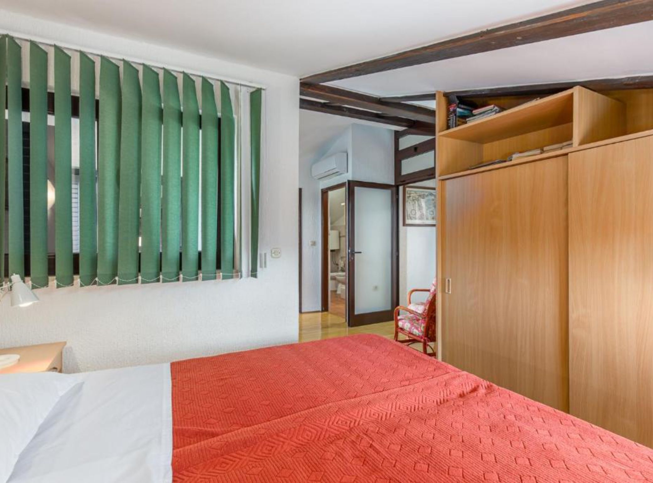4 bedrooms, free WiFi
