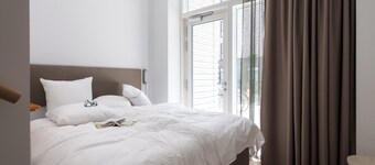 Beach Gardens 46 by Daniel&Jacob's