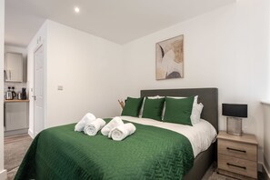 Unclassified image, 5 of 13, button - Cosy & Bright Central Rotherham Apartment (Rotherham)
