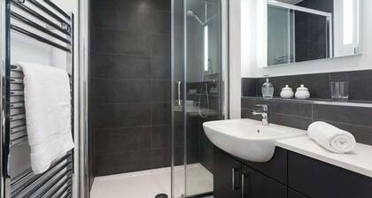 Modern & Cosy Apartment in Central Rotherham