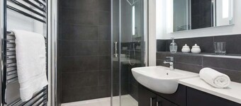 Modern & Cosy Apartment in Central Rotherham