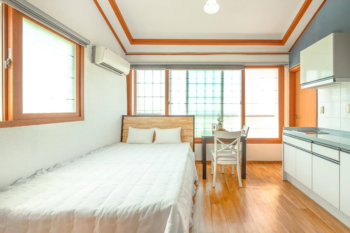 Basic-Zimmer, 1 Schlafzimmer (gureum) | 1 Schlafzimmer, kostenloses WLAN