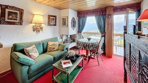 Unclassified image, 2 of 11, button - 2-room apartment with parking, near the slopes (Combloux)