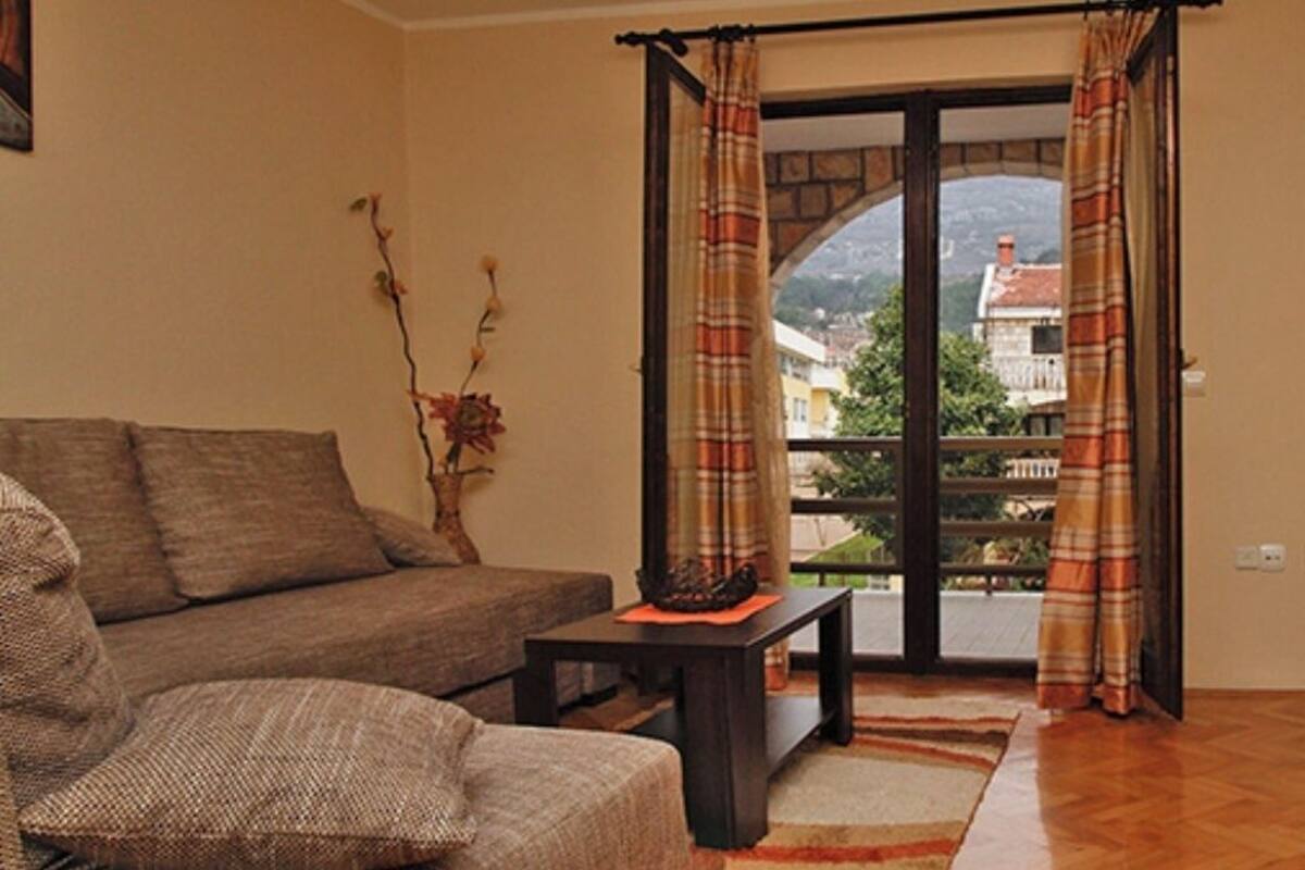 Classic Apartment, 1 Queen Bed with Sofa bed
