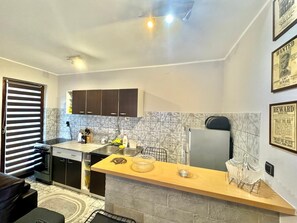 Standard Apartment | Private kitchen | Fridge, electric kettle, cookware/dishes/utensils - Apartments HMD (Budva)