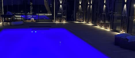 Piscine intérieure, piscine chauffée