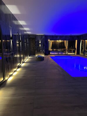 Piscine couverte, piscine chauffée