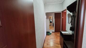 1 bedroom, iron/ironing board, WiFi (free)