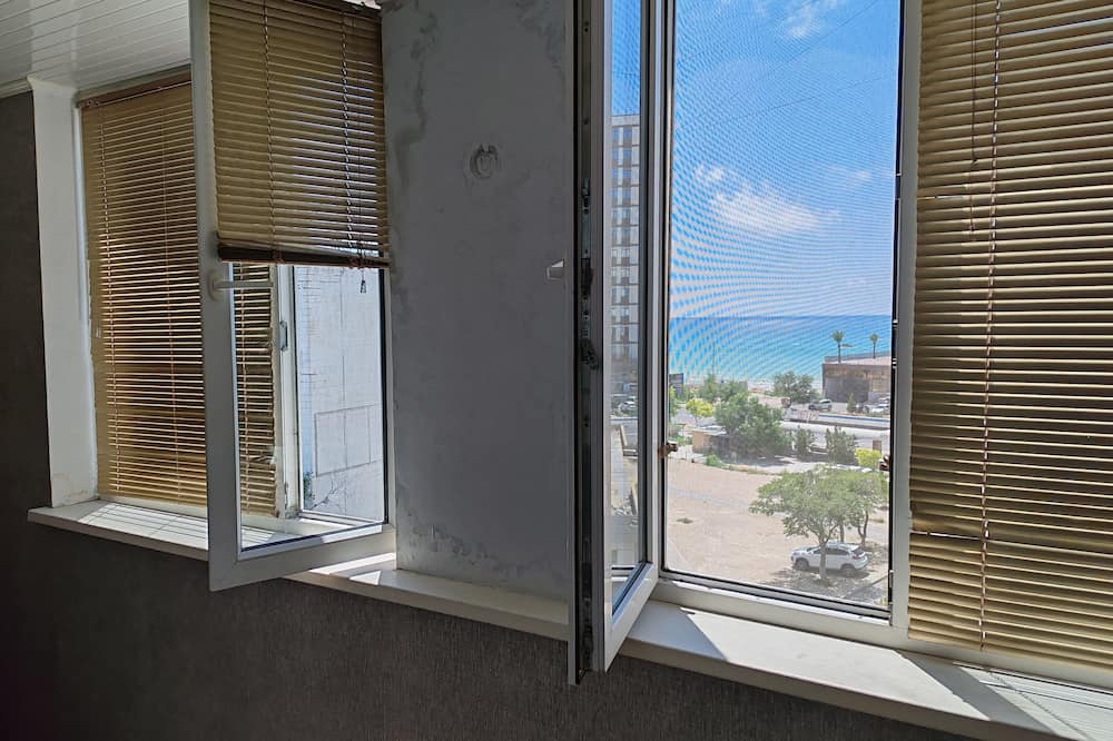 Apartment by the sea