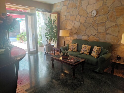 Hotel Suite Mioño Castro 