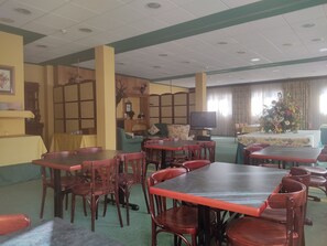 Living area - Hotel Suite Mioño Castro  (Castro Urdiales)