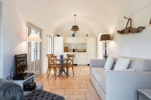 Comfort-Apartment, Terrasse | Wohnbereich
