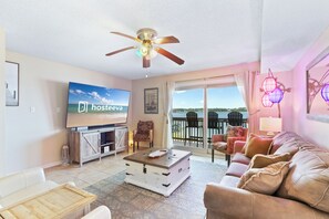 Appart'hôtel Signature, 2 chambres, balcon, vue lagon | Salle de séjour