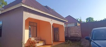 Charming 1-bedroom house in Arusha