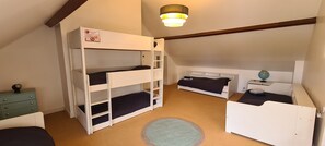 5 slaapkamers, reisbedje, gratis wifi, beddengoed