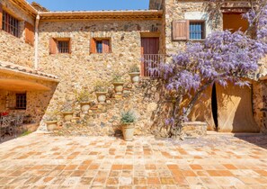 8 bedrooms - Finca Mas Gotas - Unique Charming Estate (Vall-Llobrega)