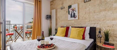 1 habitación, insonorización, tabla de planchar con plancha y wifi