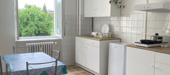 Apartment in Alba with free parking. Sleeps 7. Self check-in