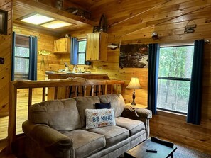 Smart TV, fireplace - Your perfect getaway awaits! (Hochatown)