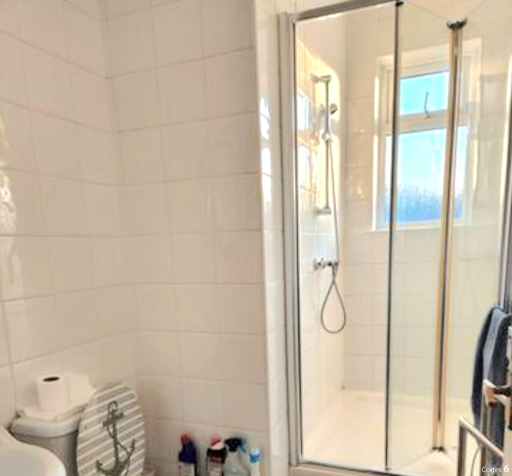 Shower dan handuk