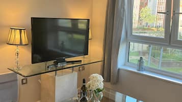 Apartment | Business center