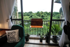 Interior - Gray Haven Lakeside Condo. Cozy 1-bedroom in delightful Entebbe (Entebbe)