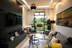 Living area - Gray Haven Lakeside Condo. Cozy 1-bedroom in delightful Entebbe (Entebbe)