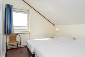 4 室のベッドルーム、WiFi