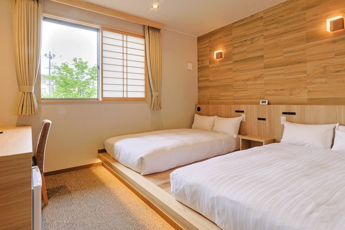 [Annex]Japanese-Western Style Twin Room, Non Smoking | Desk, laptop workspace, WiFi (free), bed sheets