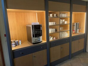 Free daily buffet breakfast  - Gästehäuser St Marienthal (Ostritz)