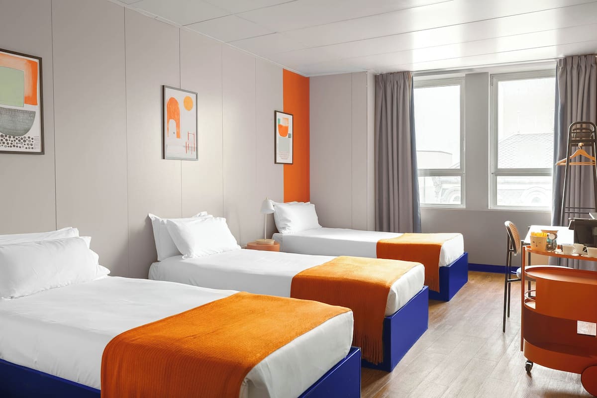 Triple Room | Blackout drapes, WiFi (free)