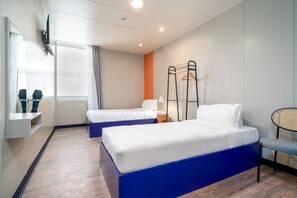 Comfort Twin Room | Blackout curtains, free WiFi - STAYSOME Porto Herculano (Porto)