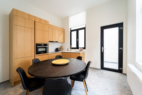 Tranquil 3-Bedroom Home in Berchem - Antwerp