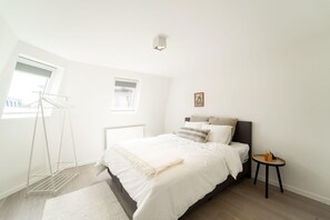 3 bedrooms, WiFi, bed sheets