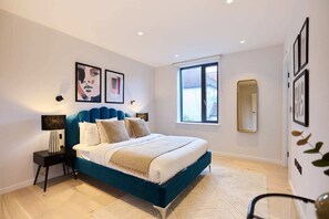 Exterior - The Brondesbury Place - Bright 2bdr Flat With Balcony + Parking (London)