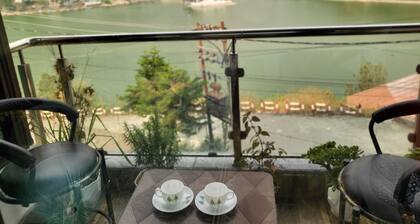 Best Lake View Stay in Bhimtal