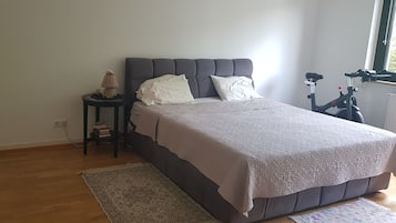 1 Schlafzimmer, Bügeleisen/Bügelbrett, WLAN, Bettwäsche