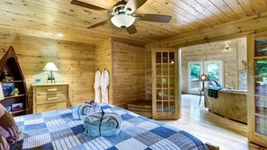 5 habitaciones, tabla de planchar con plancha y wifi gratis 