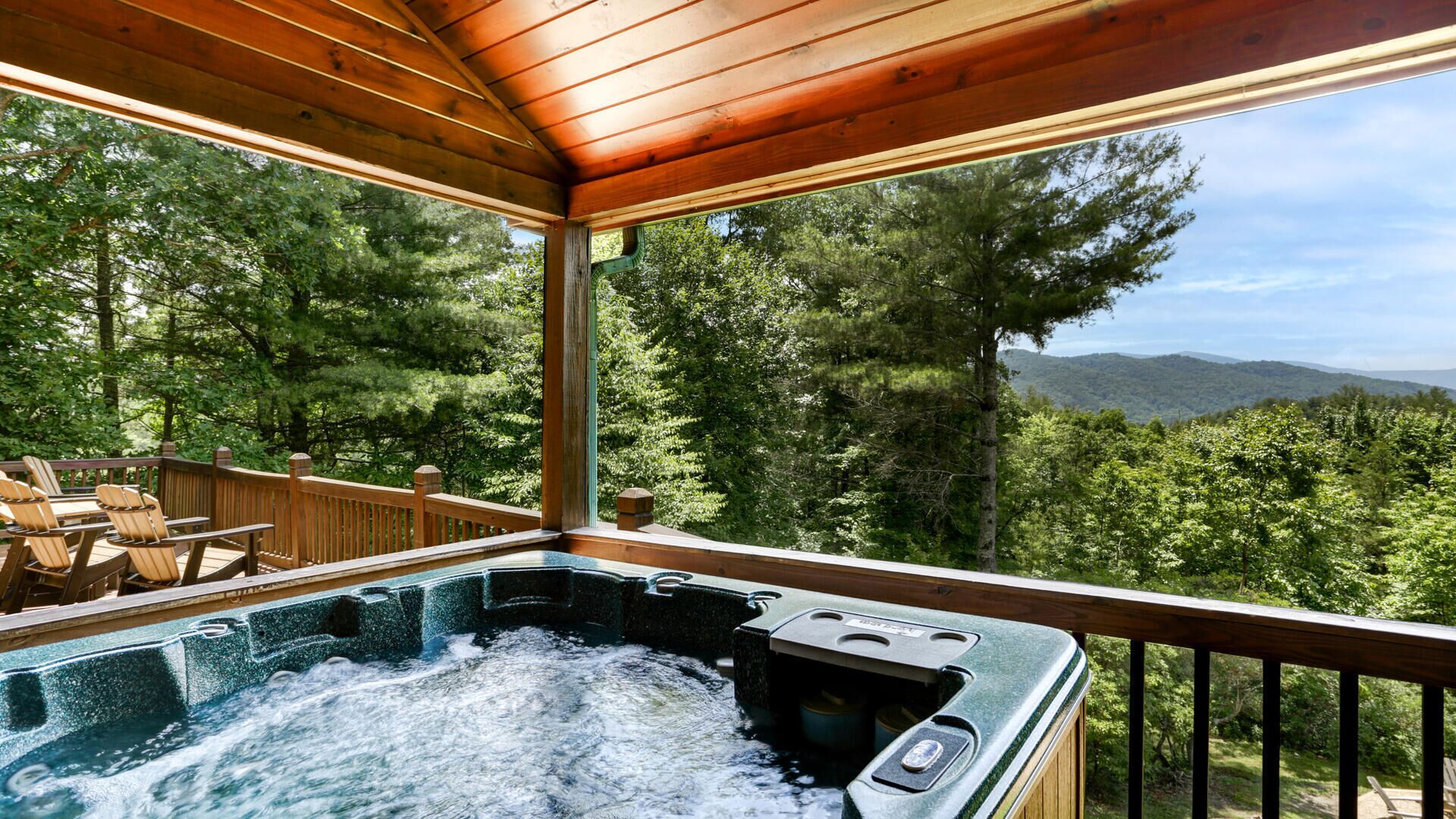 Tina de hidromasaje al aire libre