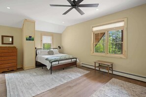 3 bedrooms, iron/ironing board, travel crib, WiFi - Wander In | Close to Mount Snow & Stratton (Wardsboro)