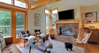Par Paradise | On Haystack Golf Course w/Fireplace