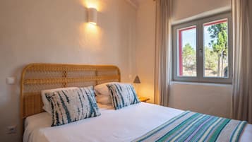 Traditional Apartment, Pool View | 1 bedroom, individually decorated, individually furnished, desk