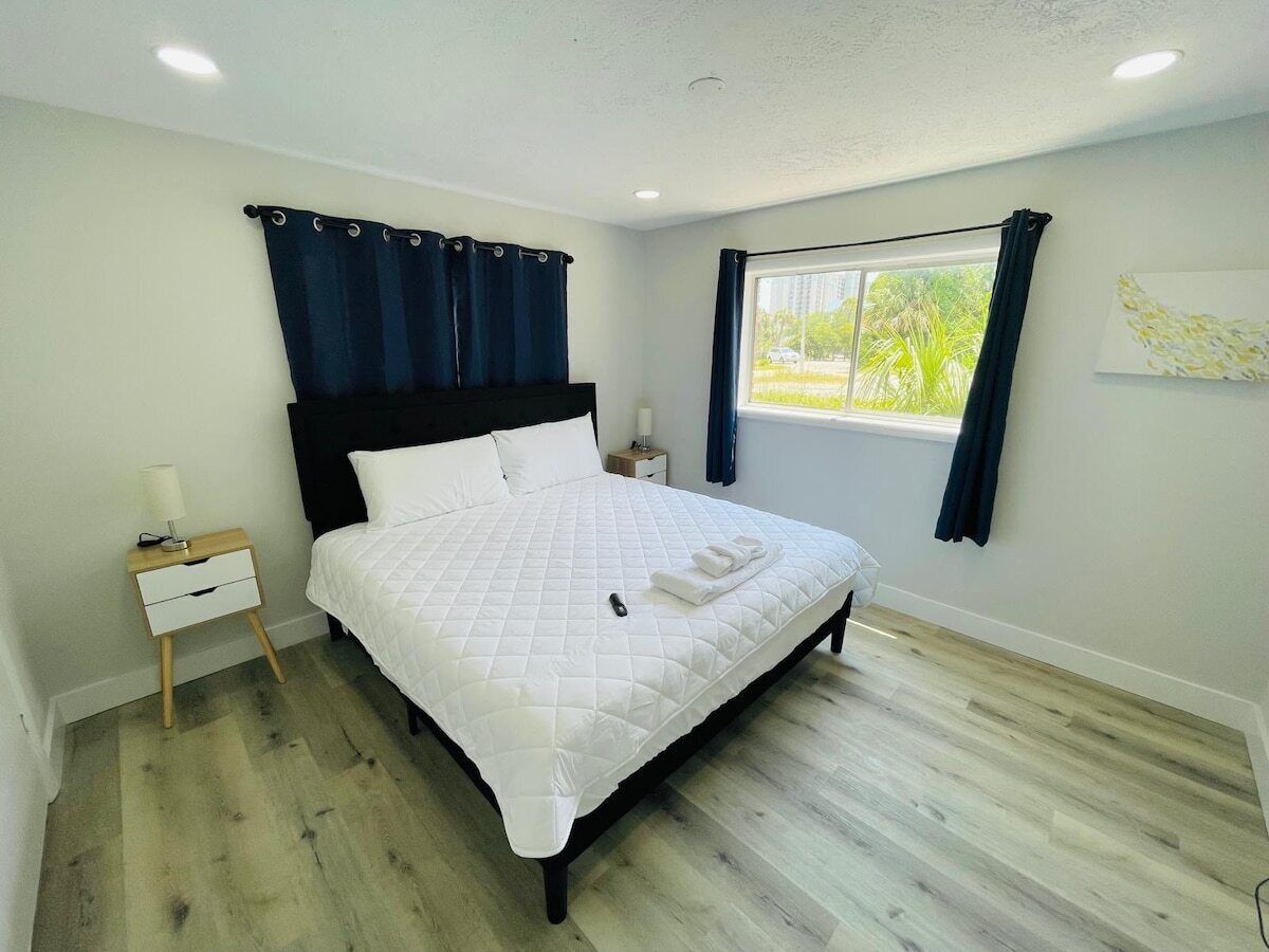 2 多间卧室、熨斗/熨衣板、WiFi、床单