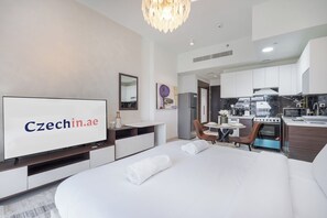 Individually decorated, iron/ironing board, free WiFi, bed sheets - NEW Lisiting | Miracle Garden | Great Location (Dubai)