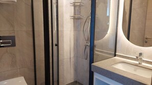 Free toiletries, hair dryer, slippers