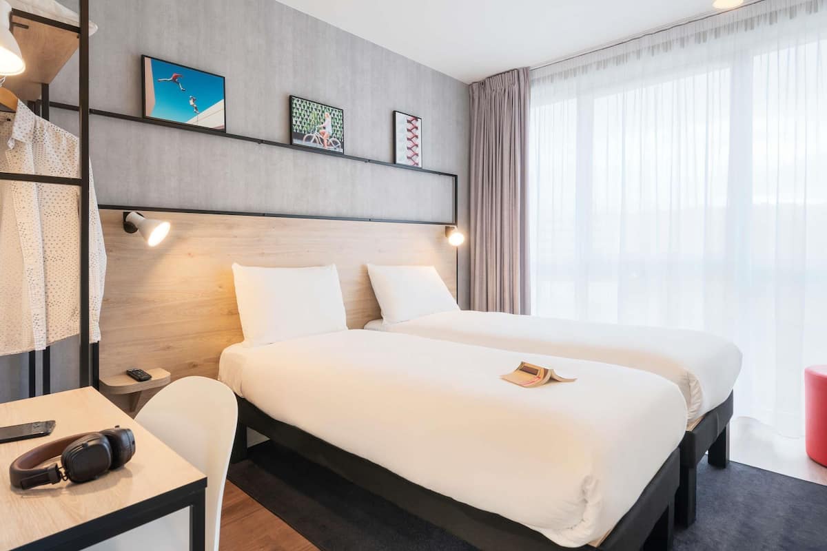 Standard Room, 2 Single Beds